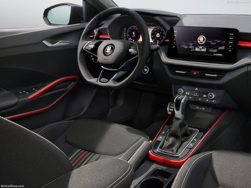 intérieur skoda fabia monte carlo