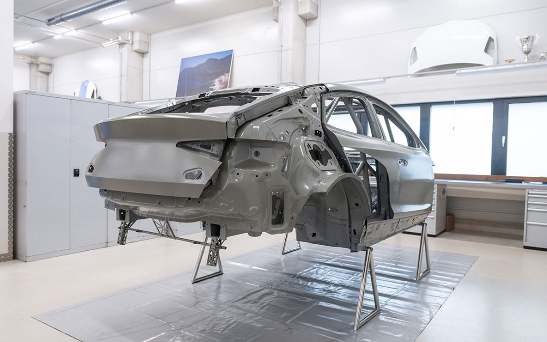 ŠKODA MOTORSPORT ALLIE TECHNOLOGIE DE RALLYE ET DURABILITÉ AVEC L’ENYAQ RS RACE