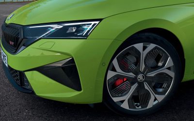 ŠKODA OCTAVIA RS : LA COMPACTE SPORTIVE QUI ALLIE PERFORMANCE ET POLYVALENCE