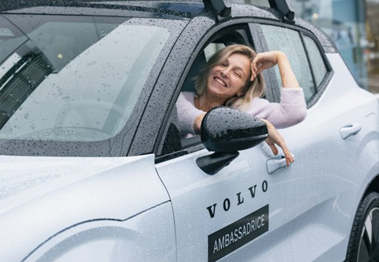 Julie Bourges (@DouzeFevrier) devient l’ambassadrice de Volvo Car France : Une collaboration inspirée par des valeurs partagées