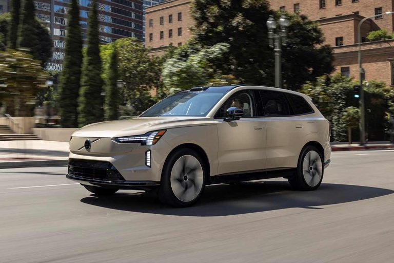 Volvo EX90 : L’alliance ultime du luxe scandinave, de la sécurité et de l’électromobilité (2025)