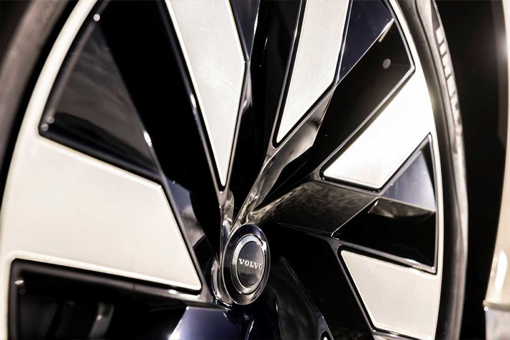 Volvo EX90