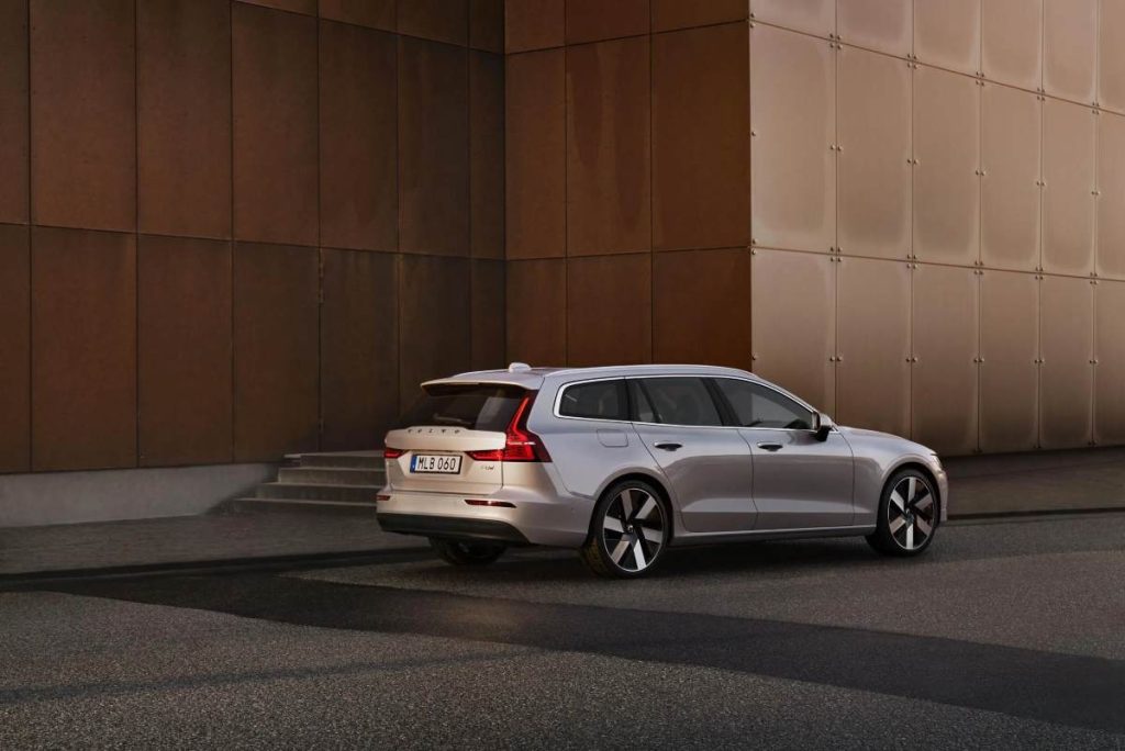 recharger volvo v60