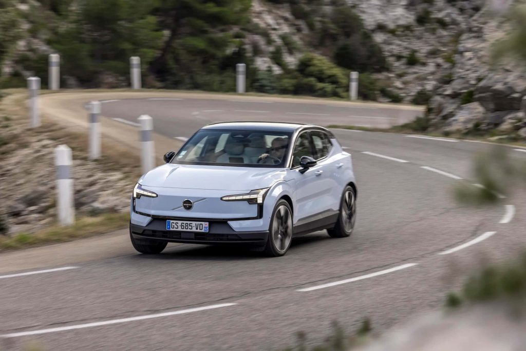 dimensions Volvo EX30