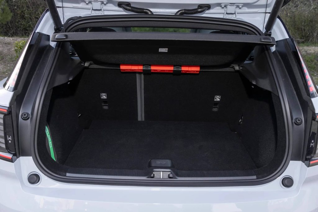 dimensions Volvo EX30 coffre