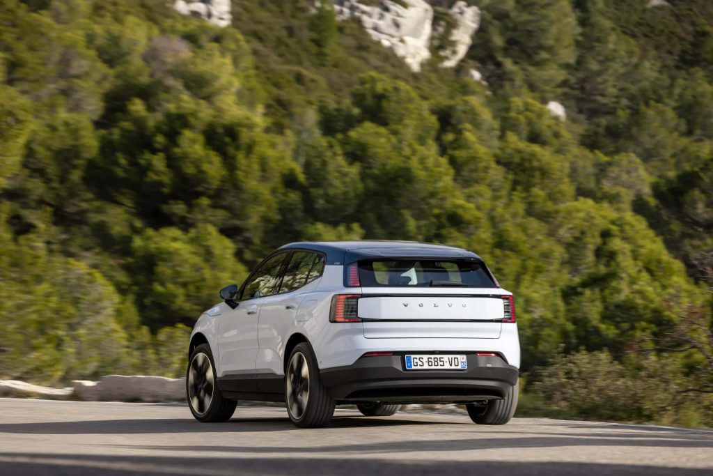 dimensions Volvo EX30