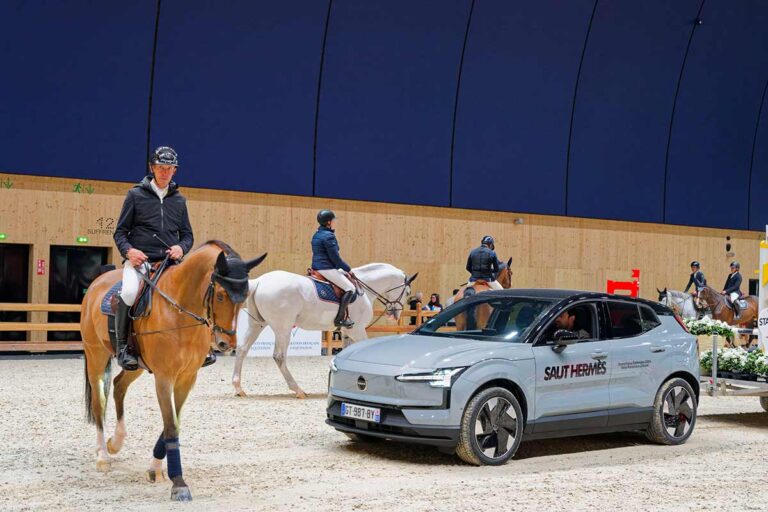 Volvo Car France est le partenaire pour la huitième édition consécutive du Saut Hermès au Grand Palais, à Paris.