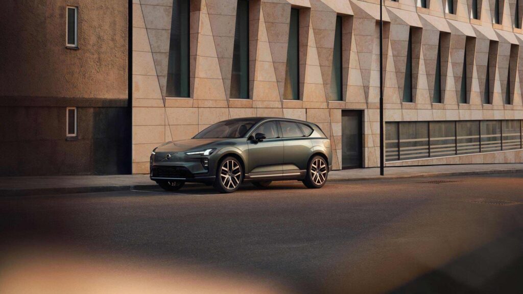 volvo cars logiciel